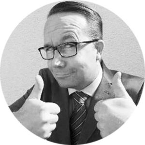 Portraitbild eines Teilnehmers. Positive Teilnehmerbewertung des Survival-Trainings.
