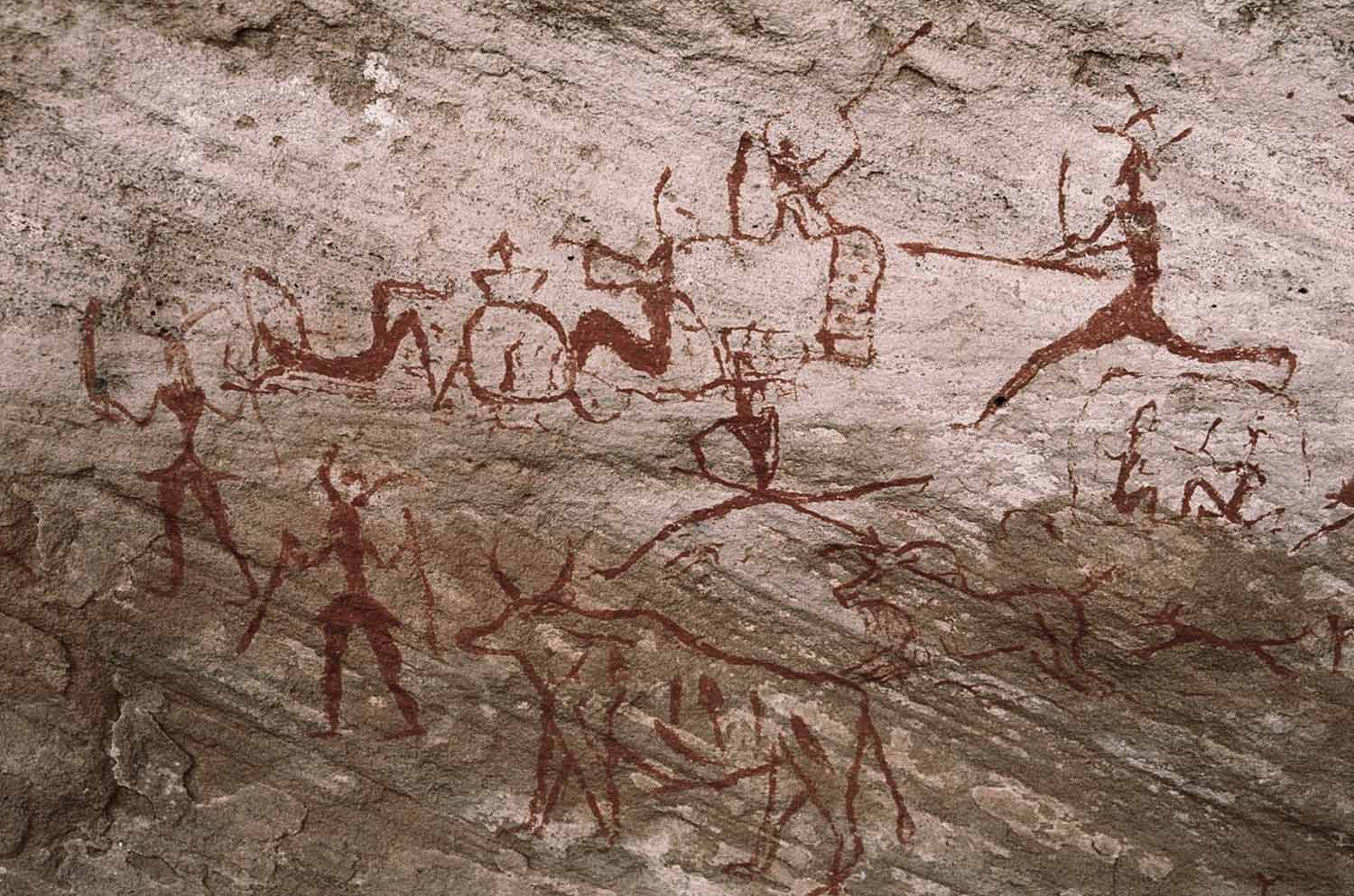 Höhlenmalerei von einer Survival-Jagdszene zeigt eindeutig die lange Geschichte des heutigen Survival.