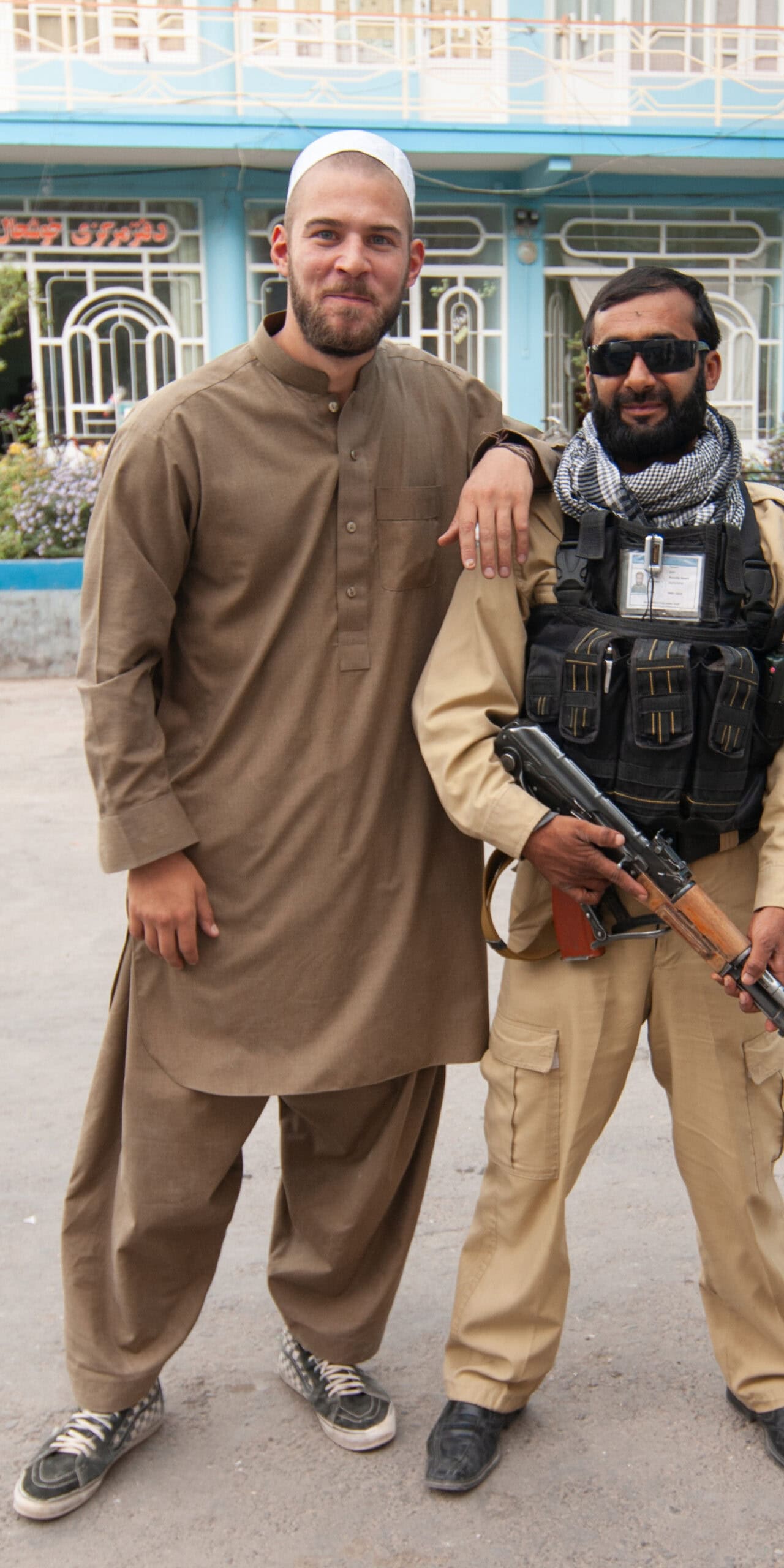 Maurice Ressel bei humanitärem Einsatz mit den Grünhelmen in Afghanistan – Krisenfotografie seit 2010