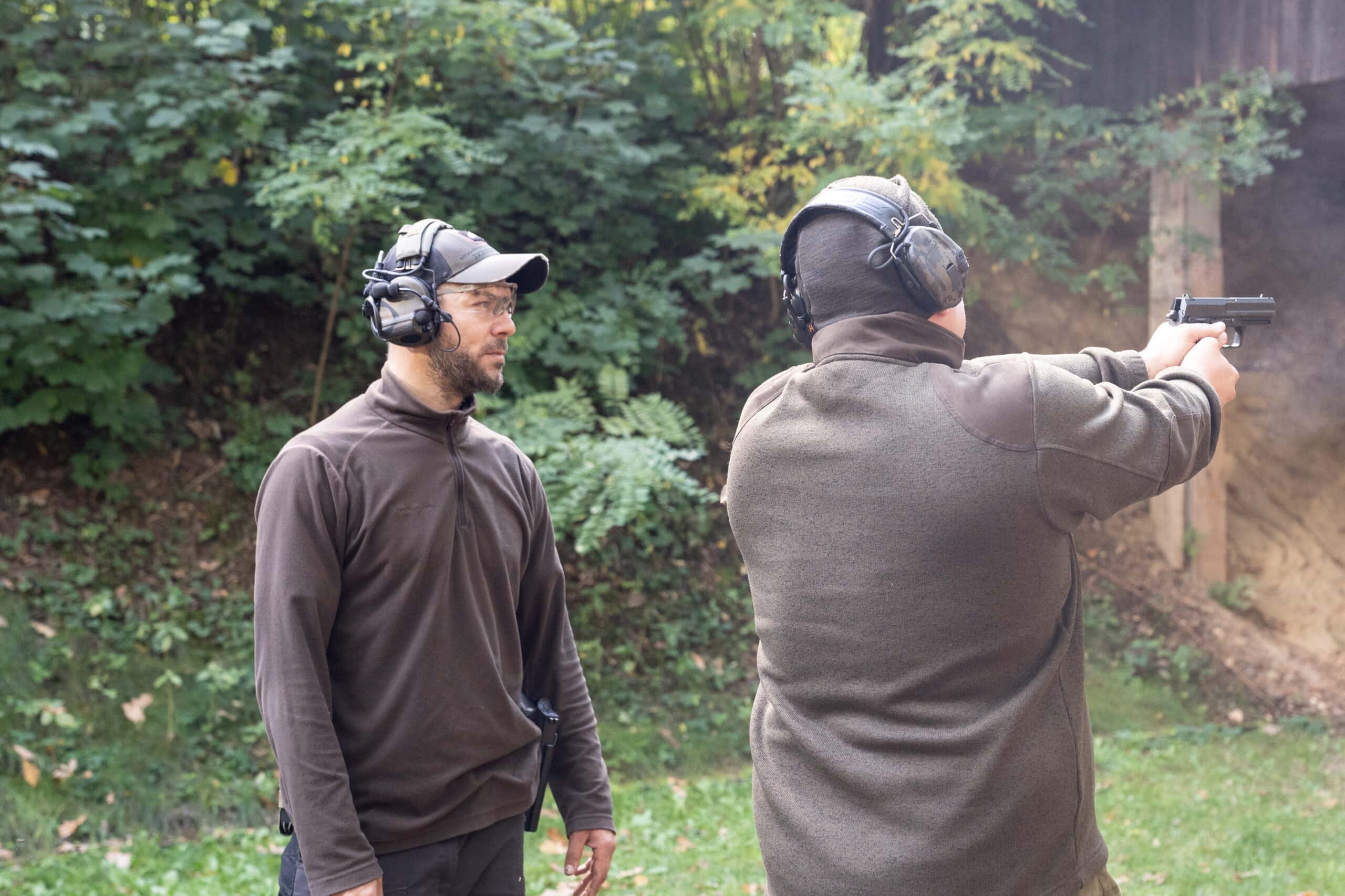 Schießtraining mit Maurice Ressel – zertifizierter Jagdlehrer und Schießtrainer bei praktischer Übung